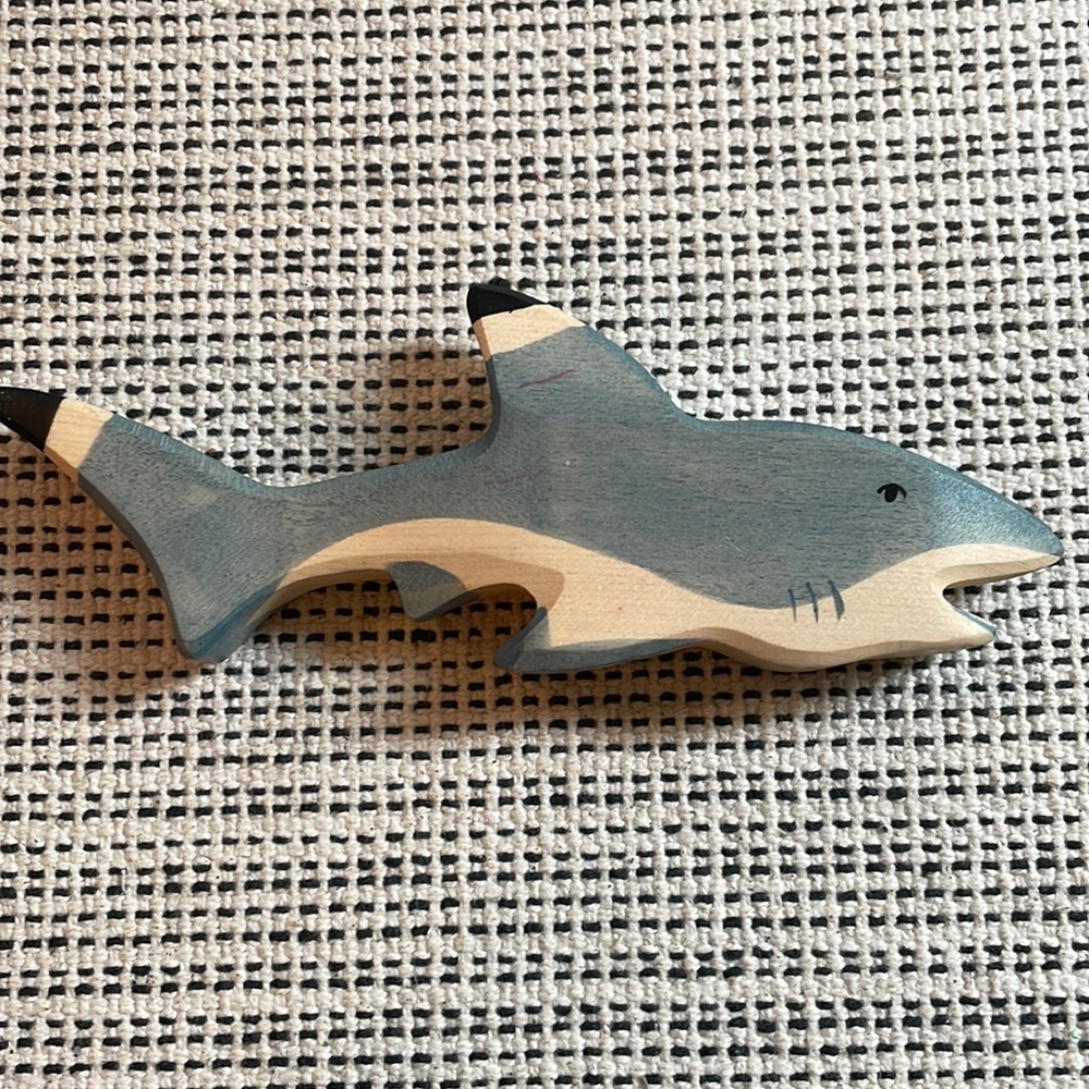 Holztiger wooden shark- used